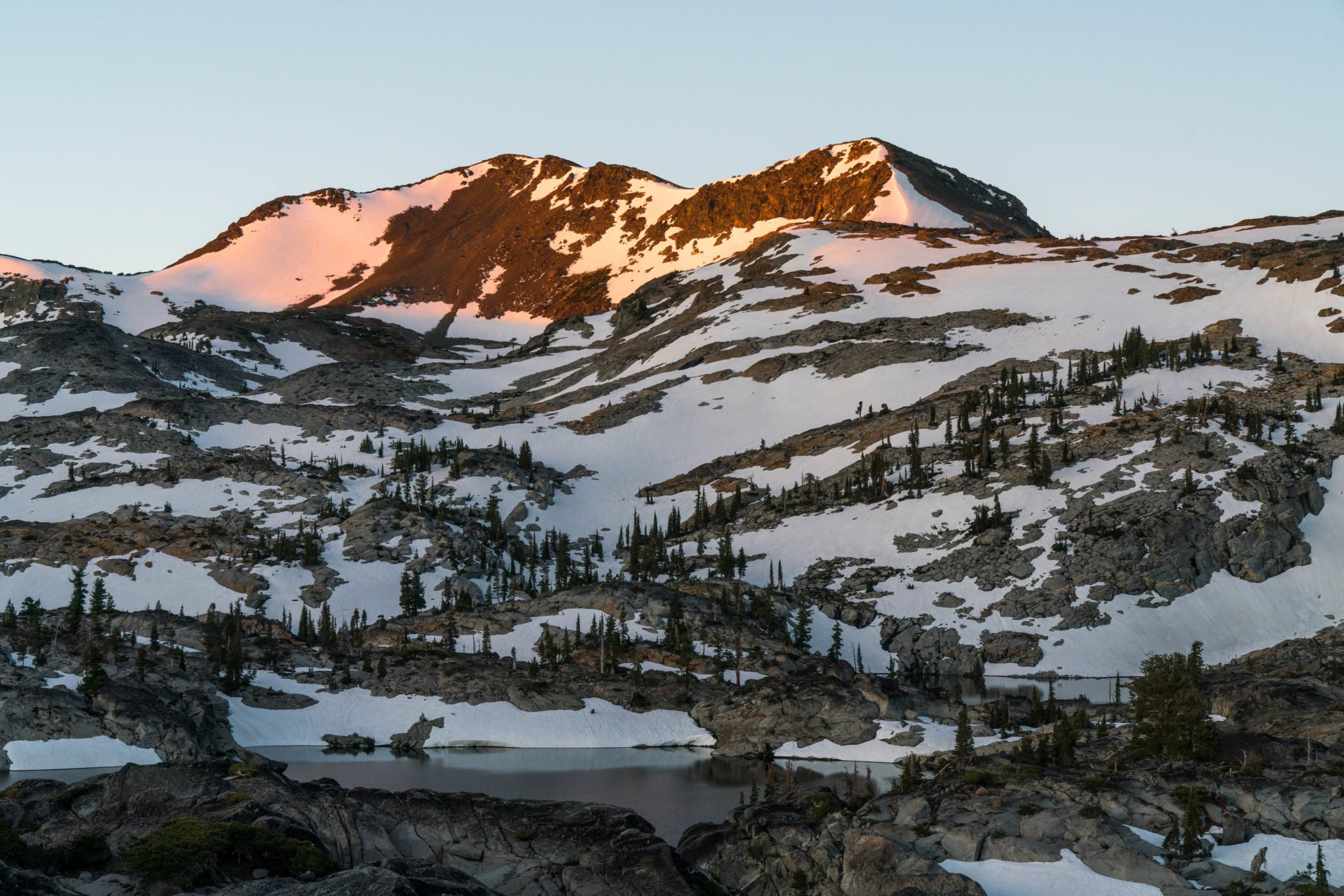 Backpacking Fontanillis Lake, Desolation Wilderness - littlegrunts.com